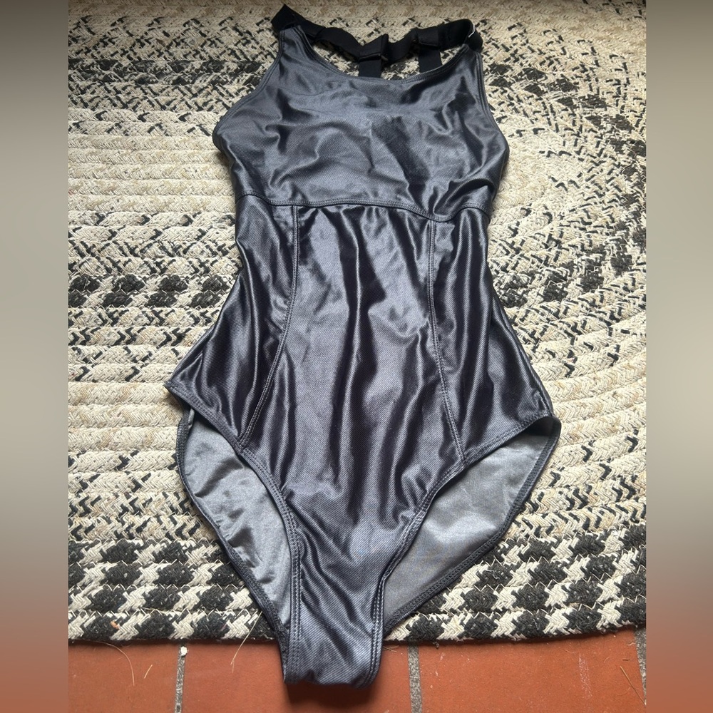 Metallic Gray Danz n motion Leotard Size S